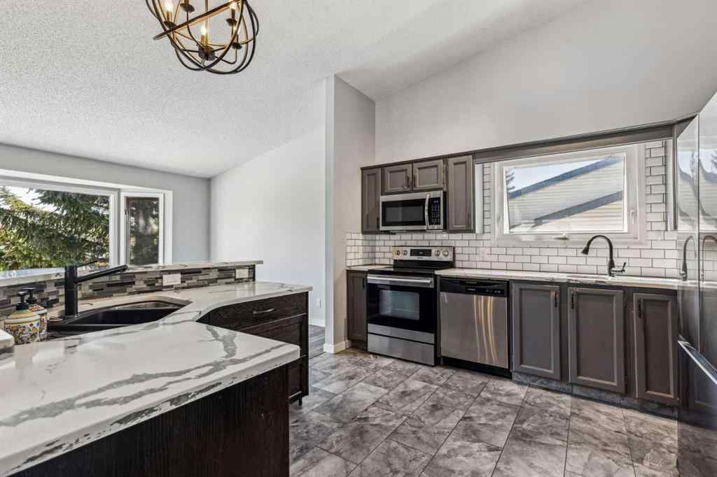 MLS® A2218766 - 72 Hawkley Valley Road NW in Hawkwood Calgary, Residential