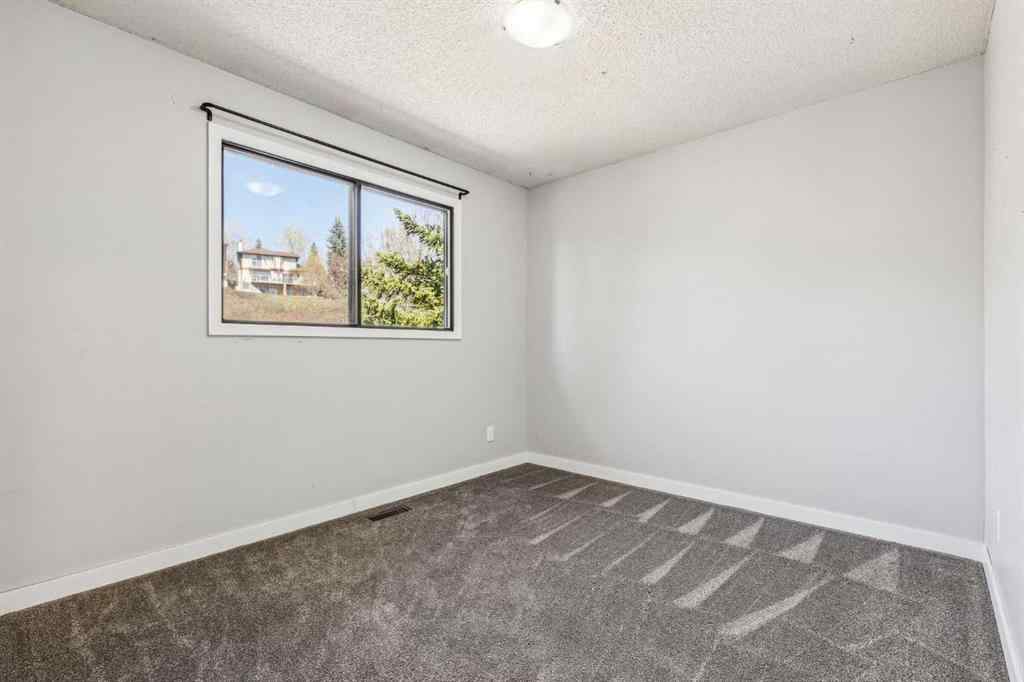 MLS® A2218766 - 72 Hawkley Valley Road NW in Hawkwood Calgary, Residential