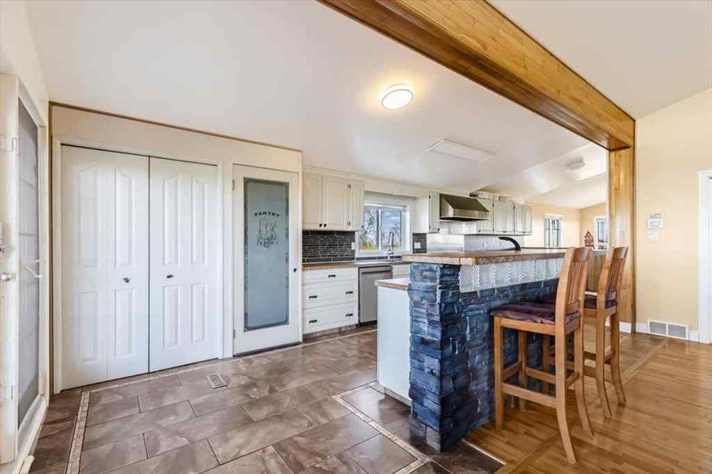 MLS® A2218796 - 193046 Range Road 245   in NONE Rural Vulcan County, Residential