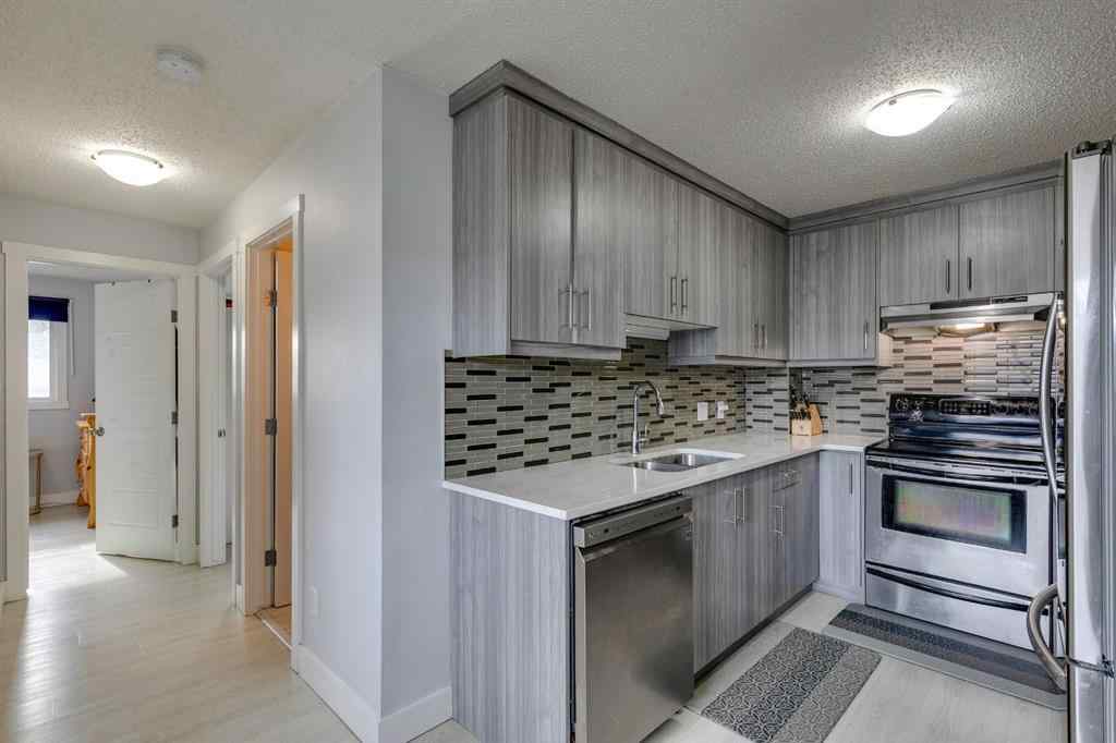 MLS® A2218870 - 140 Templehill Drive NE in Temple Calgary, Residential