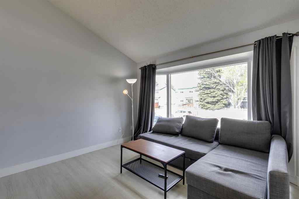 MLS® A2218870 - 140 Templehill Drive NE in Temple Calgary, Residential