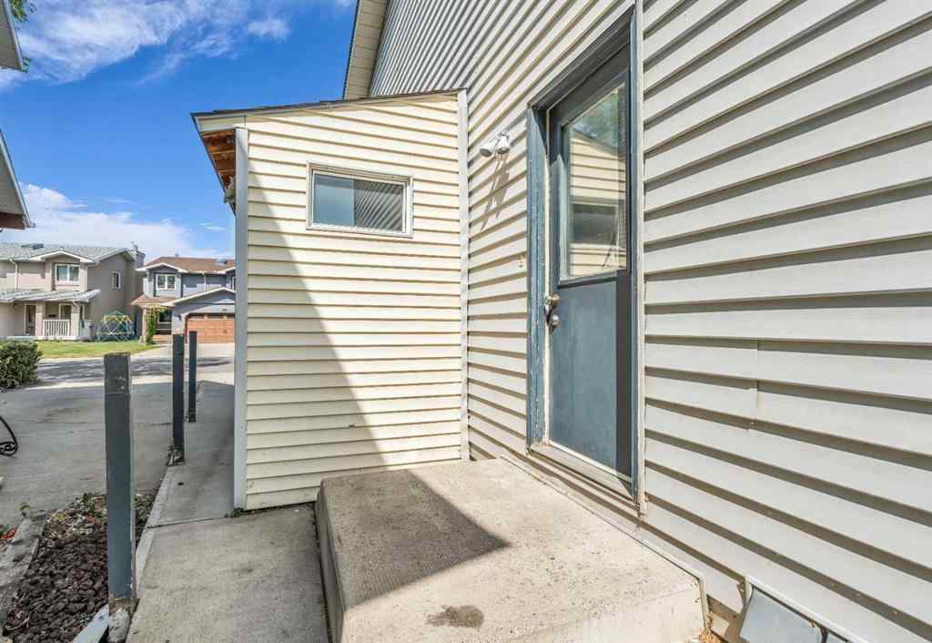 MLS® A2218872 - 100 McKinley Road SE in McKenzie Lake Calgary, Residential
