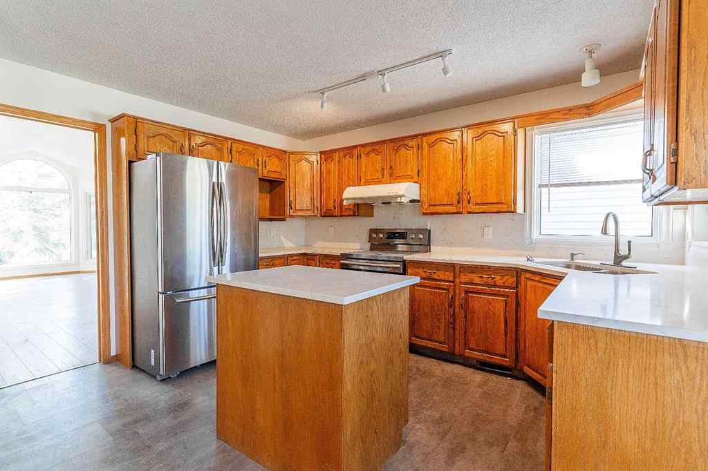 MLS® A2218952 - 266 Edgepark Way NW in Edgemont Calgary, Residential