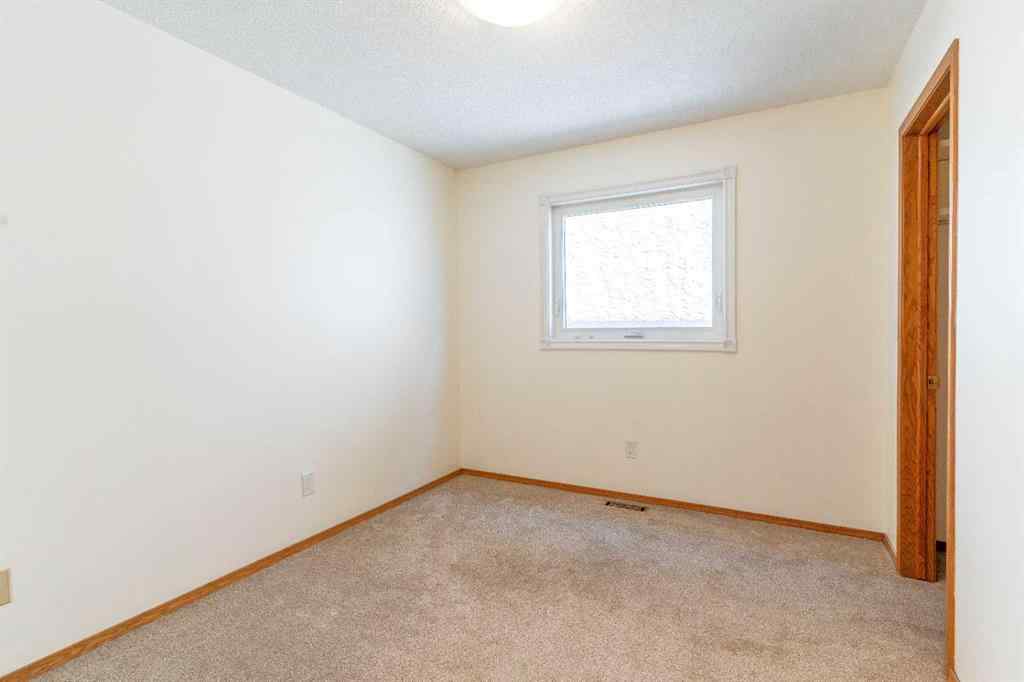 MLS® A2218952 - 266 Edgepark Way NW in Edgemont Calgary, Residential