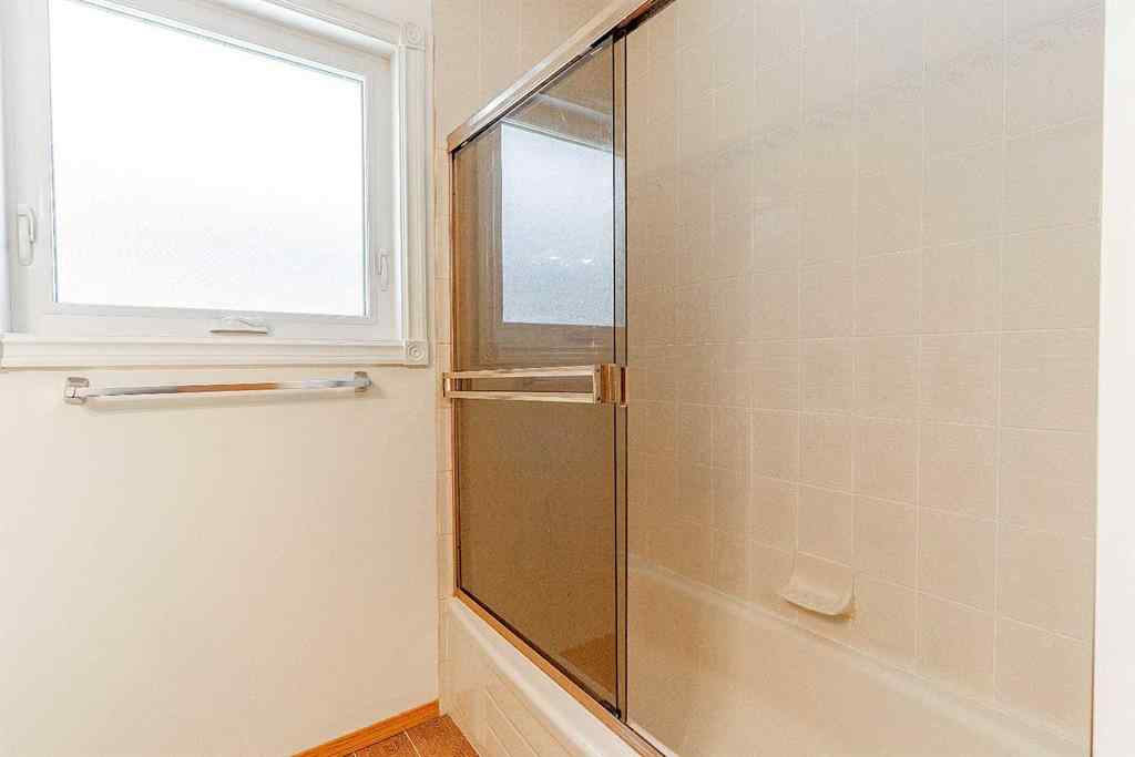 MLS® A2218952 - 266 Edgepark Way NW in Edgemont Calgary, Residential