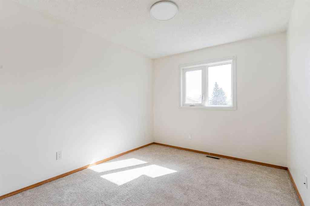 MLS® A2218952 - 266 Edgepark Way NW in Edgemont Calgary, Residential