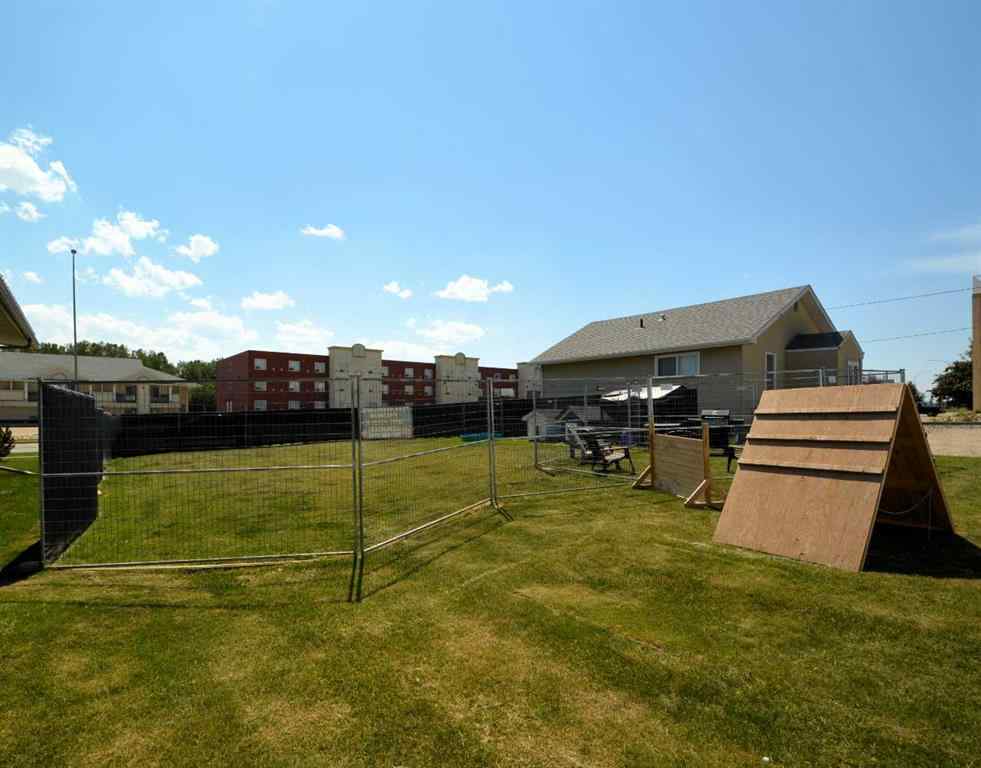 MLS® A2218973 - 5614 2 Avenue  in NONE Edson, Commercial