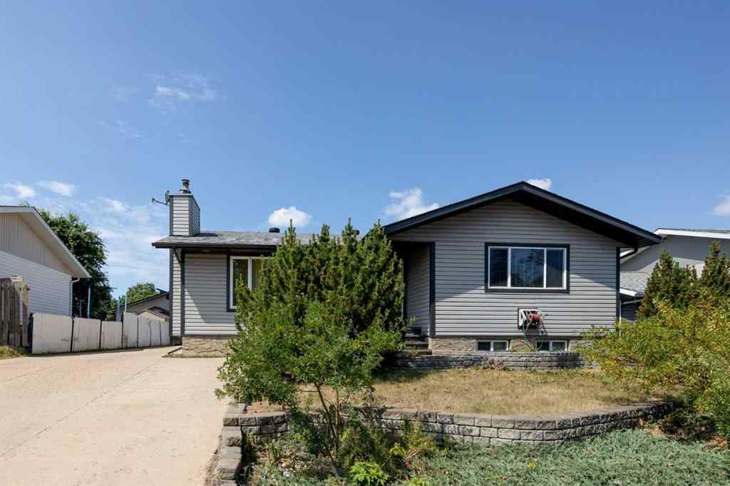 MLS® A2218984 - 577 Beacon Hill Drive  in Beacon Hill Fort McMurray, Residential