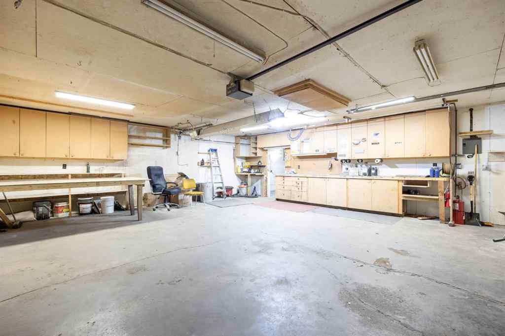 MLS® A2218984 - 577 Beacon Hill Drive  in Beacon Hill Fort McMurray, Residential