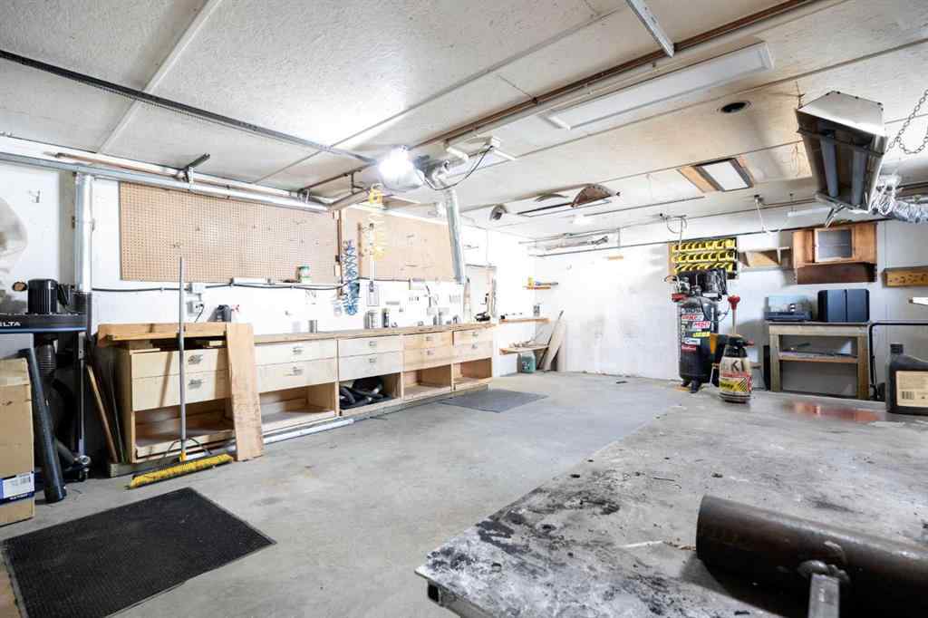 MLS® A2218984 - 577 Beacon Hill Drive  in Beacon Hill Fort McMurray, Residential