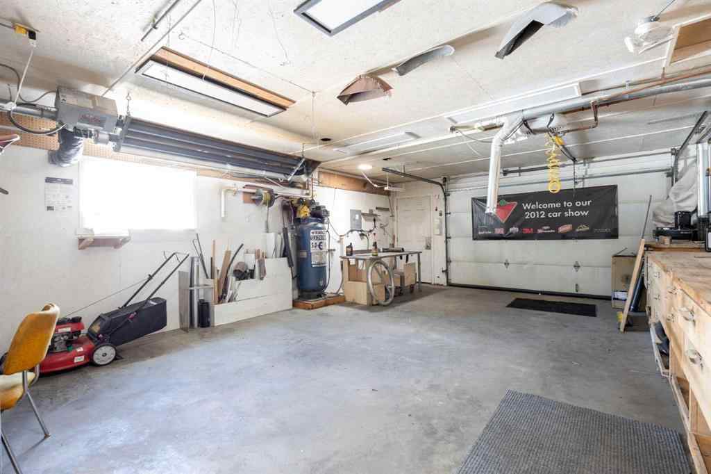 MLS® A2218984 - 577 Beacon Hill Drive  in Beacon Hill Fort McMurray, Residential