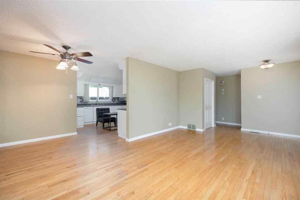 MLS® A2218984 - 577 Beacon Hill Drive  in Beacon Hill Fort McMurray, Residential