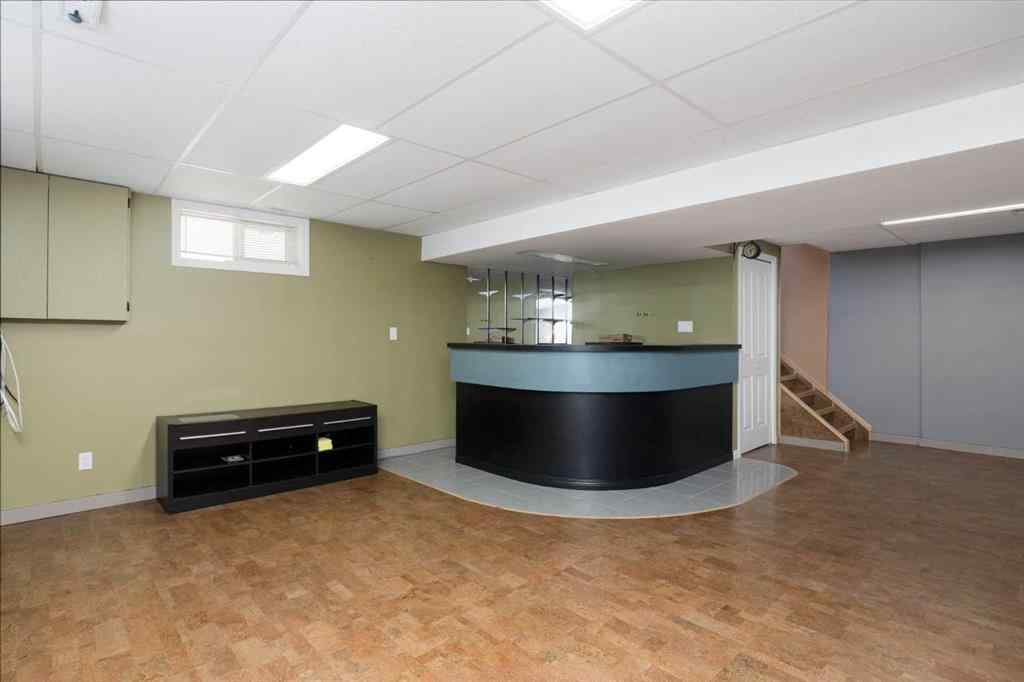MLS® A2218984 - 577 Beacon Hill Drive  in Beacon Hill Fort McMurray, Residential