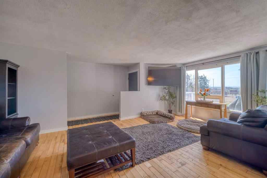 MLS® A2219019 - 354142 48 Avenue E in NONE Rural Foothills County, Residential