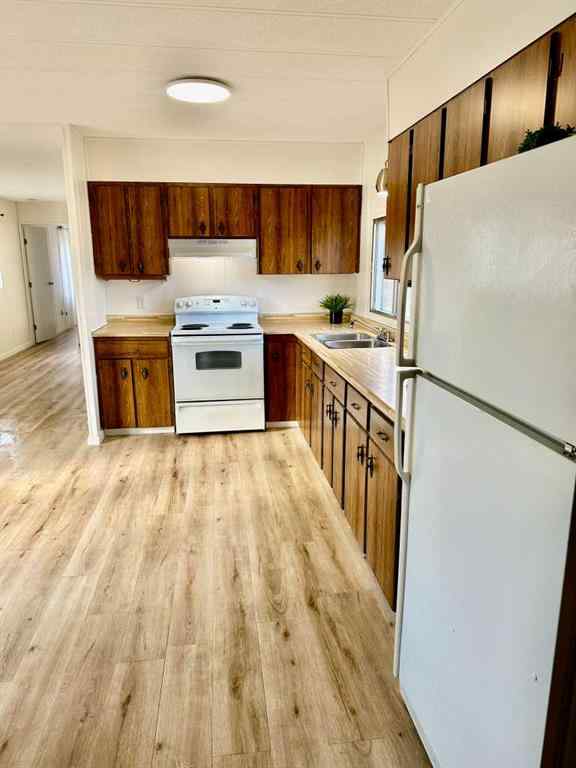 MLS® A2219040 - 5028 53 Avenue  in NONE Girouxville, Residential