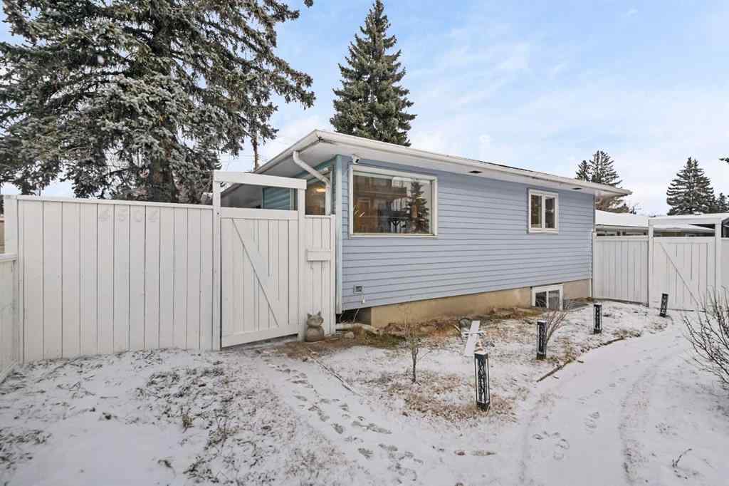 MLS® A2219124 - 4504 14 Street NW in North Haven Calgary, Residential