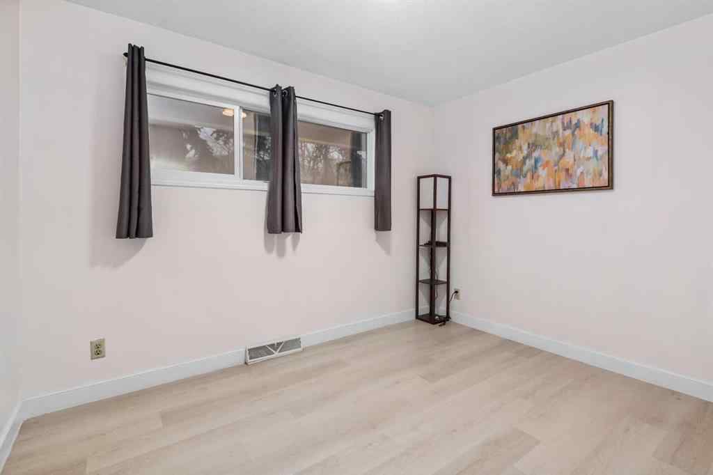 MLS® A2219124 - 4504 14 Street NW in North Haven Calgary, Residential