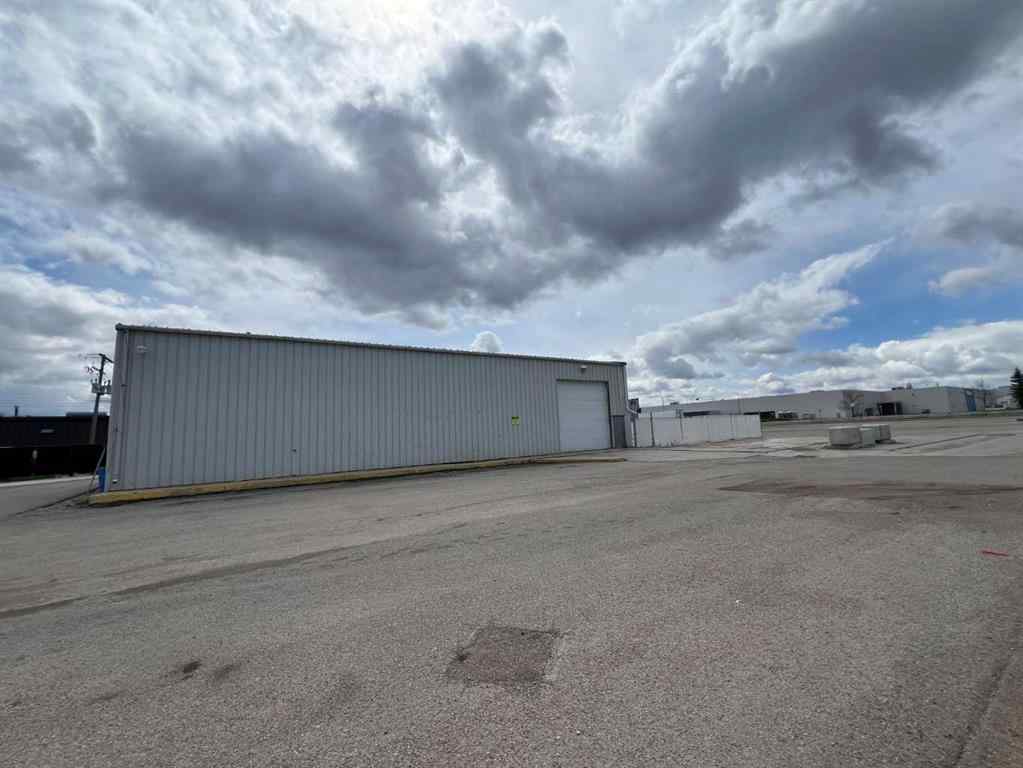 MLS® A2219231 - 5625 4 Avenue  in Edson Edson, Commercial