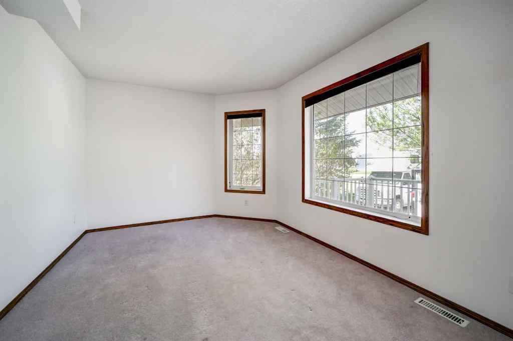 MLS® A2219297 - 217 Falcon Ridge Way  in  Rural Lethbridge County, Residential