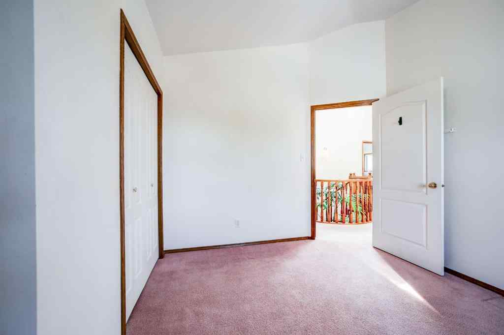 MLS® A2219297 - 217 Falcon Ridge Way  in  Rural Lethbridge County, Residential