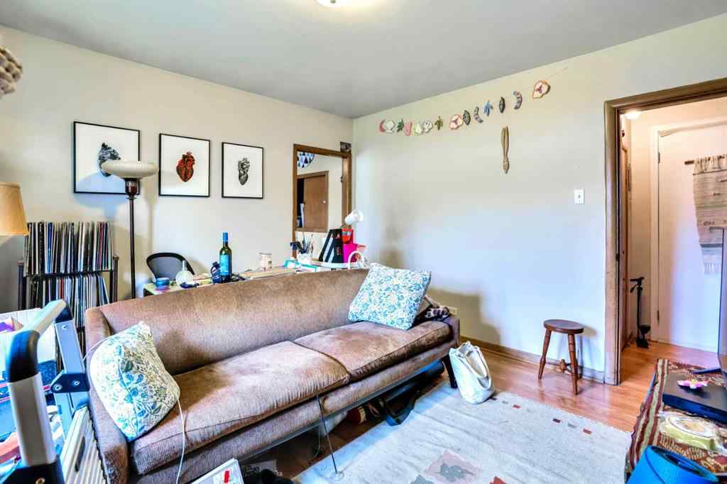 MLS® A2219374 - 112 29 Avenue NW in Tuxedo Park Calgary, Multi-Family