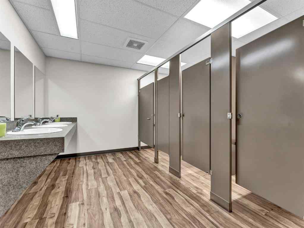 MLS® A2219415 - 645 3 Street SE in SE Hill Medicine Hat, Commercial