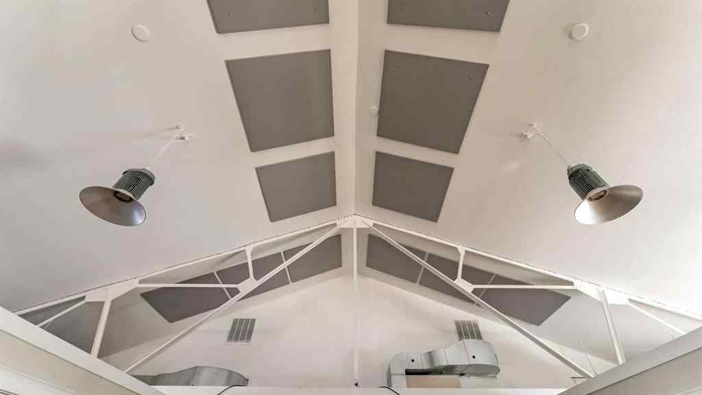 MLS® A2219415 - 645 3 Street SE in SE Hill Medicine Hat, Commercial