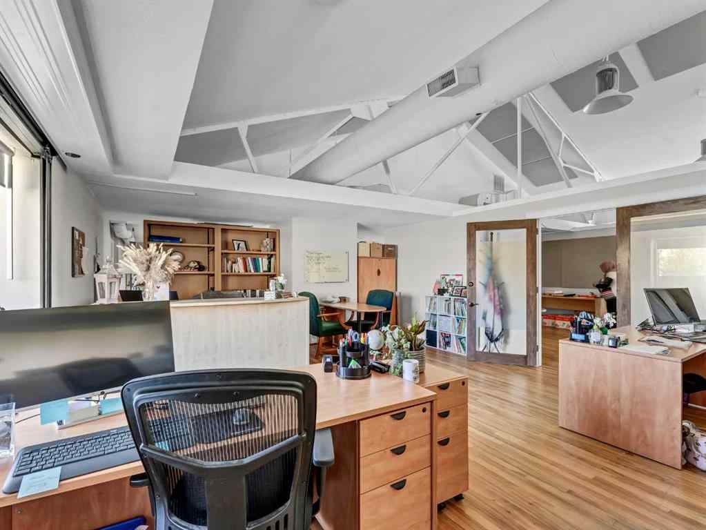 MLS® A2219415 - 645 3 Street SE in SE Hill Medicine Hat, Commercial