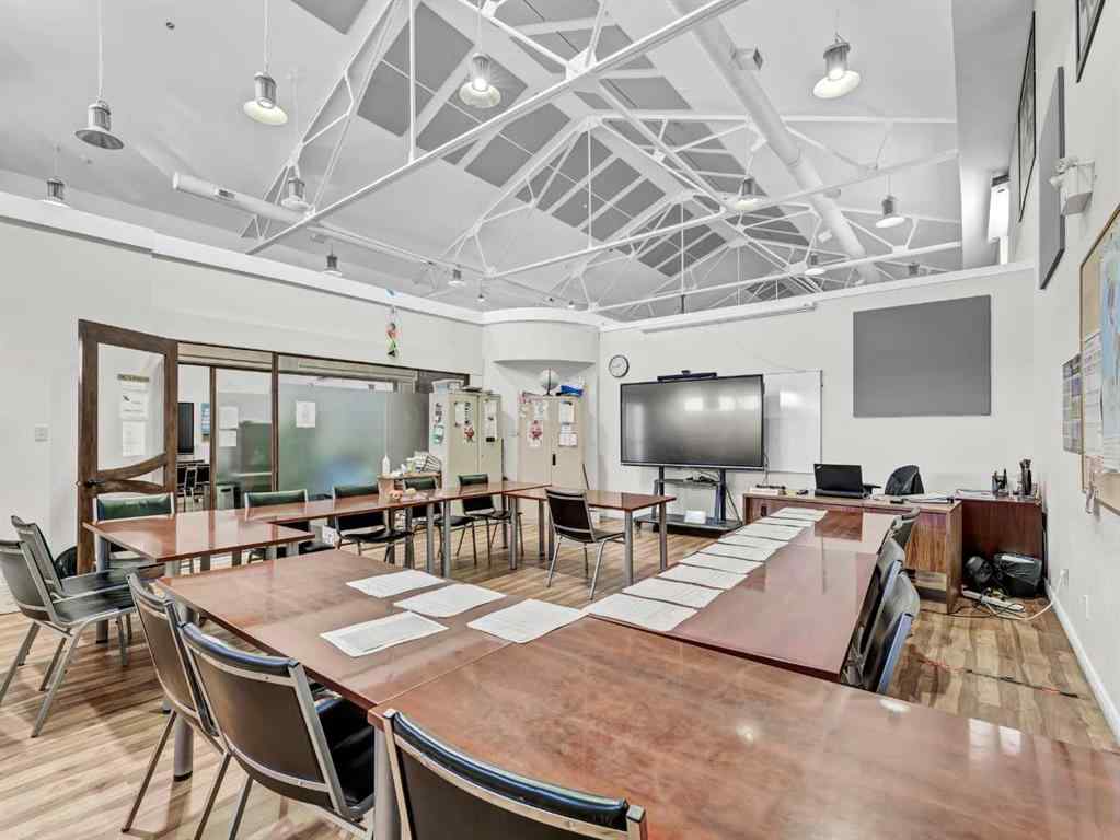 MLS® A2219415 - 645 3 Street SE in SE Hill Medicine Hat, Commercial