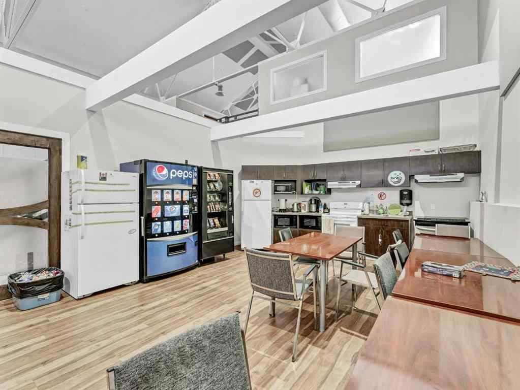 MLS® A2219415 - 645 3 Street SE in SE Hill Medicine Hat, Commercial