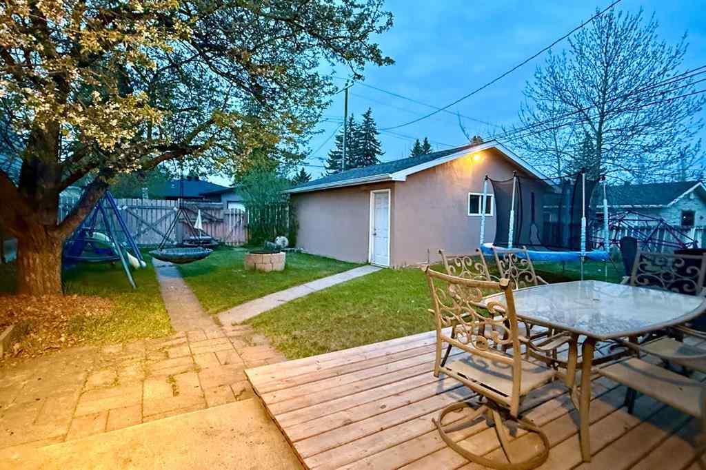 MLS® A2219482 - 4224 Worcester Drive SW in Wildwood Calgary, Residential