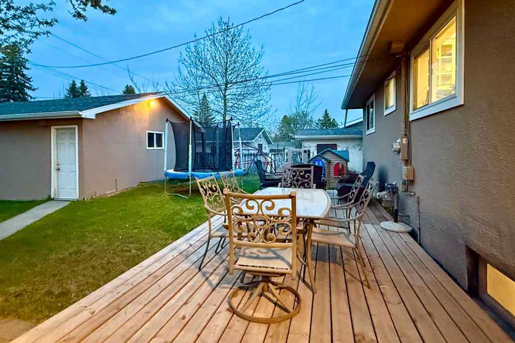 MLS® A2219482 - 4224 Worcester Drive SW in Wildwood Calgary, Residential