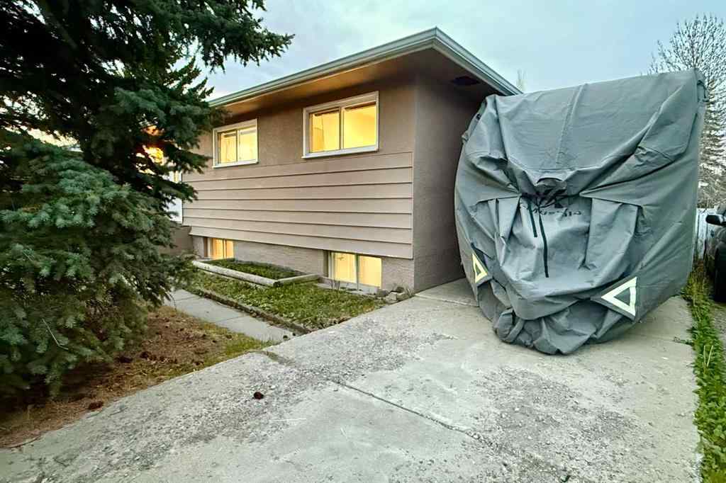 MLS® A2219482 - 4224 Worcester Drive SW in Wildwood Calgary, Residential