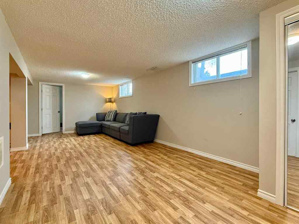 MLS® A2219482 - 4224 Worcester Drive SW in Wildwood Calgary, Residential