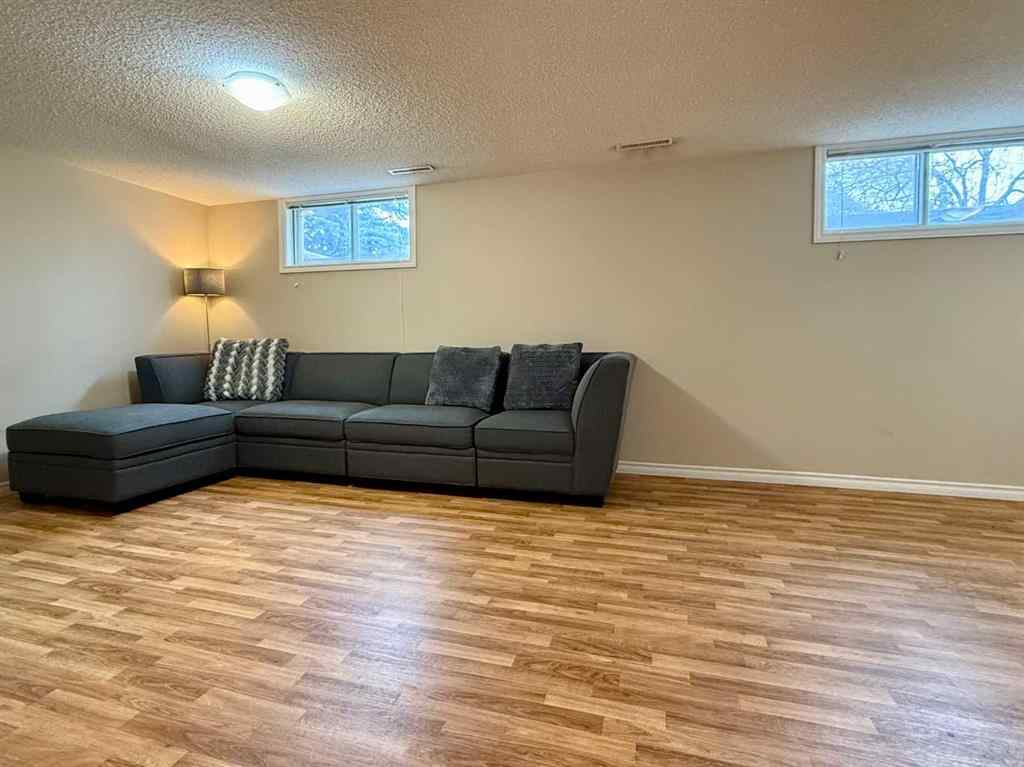 MLS® A2219482 - 4224 Worcester Drive SW in Wildwood Calgary, Residential