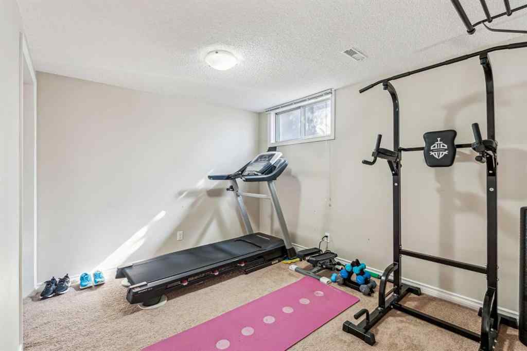 MLS® A2219482 - 4224 Worcester Drive SW in Wildwood Calgary, Residential