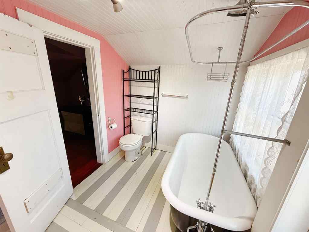 MLS® A2219484 - 5108 51 Street  in NONE Rocky Mountain House, Residential