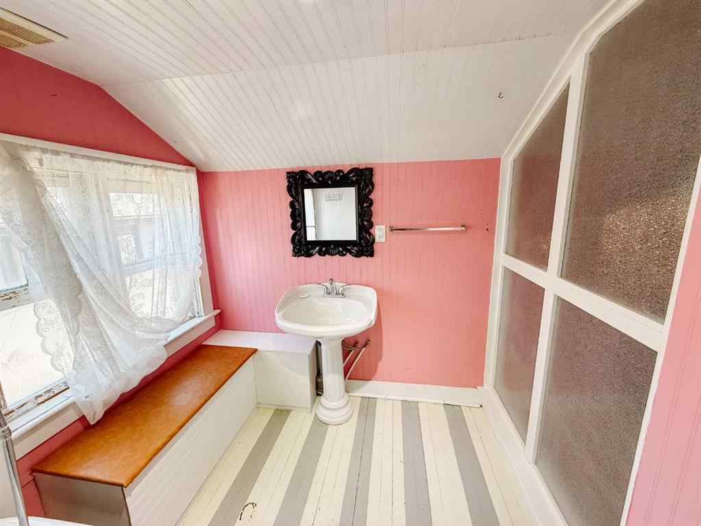MLS® A2219484 - 5108 51 Street  in NONE Rocky Mountain House, Residential