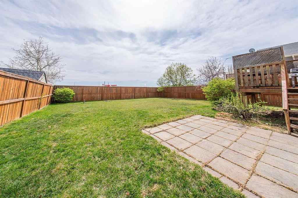 MLS® A2219559 - 14 Garneau Gate  in NONE Carstairs, Residential