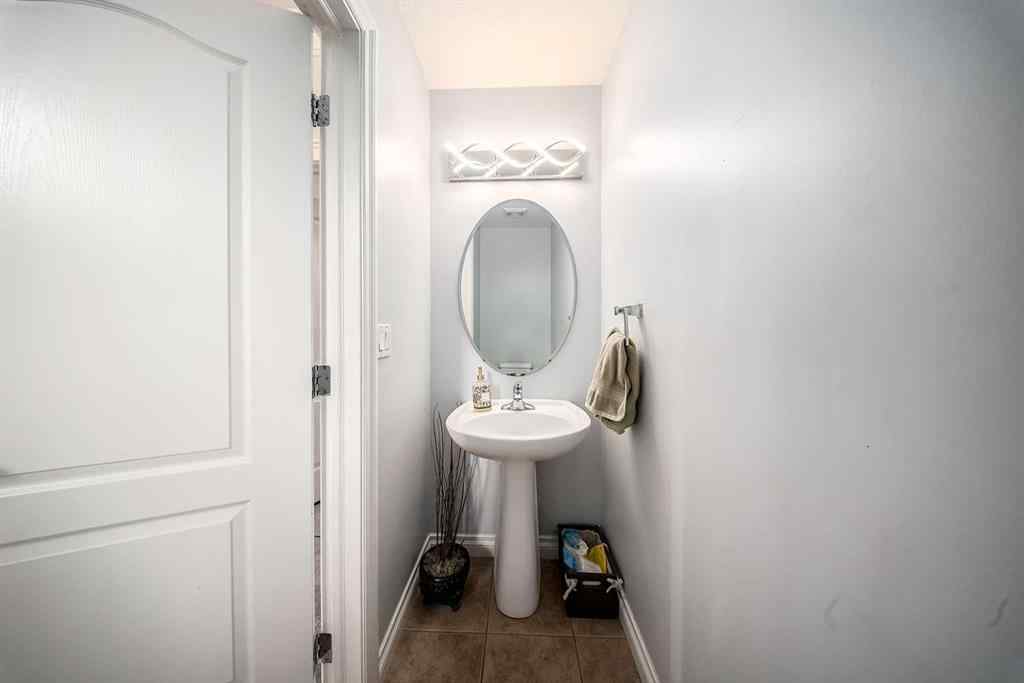 MLS® A2219559 - 14 Garneau Gate  in NONE Carstairs, Residential