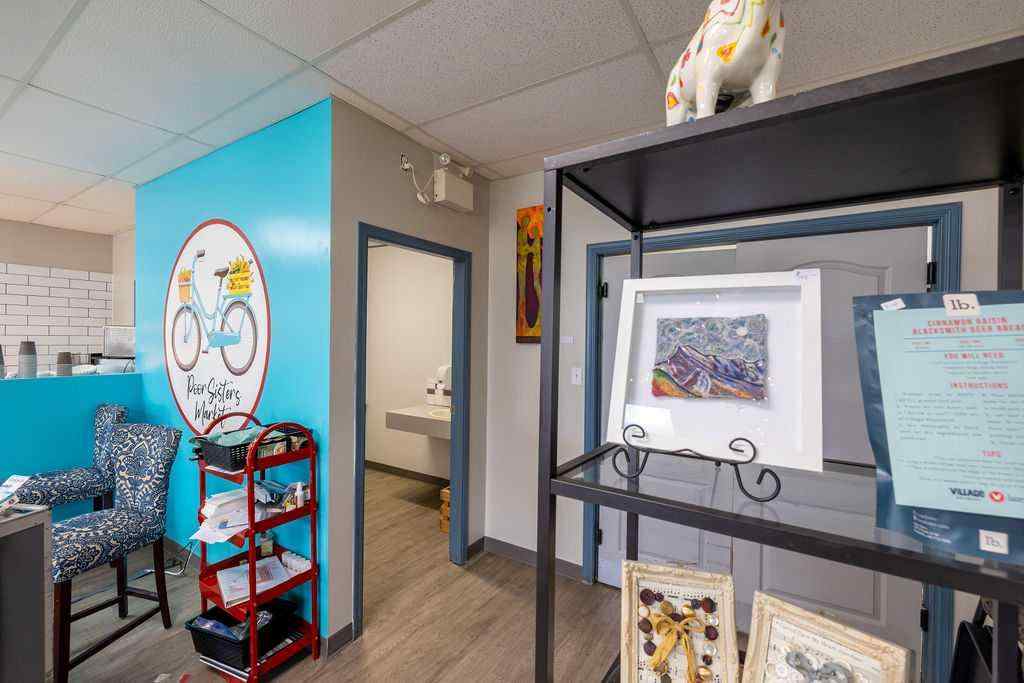 MLS® A2219581 - 32 2 Avenue S in Rosedale Drumheller, Commercial