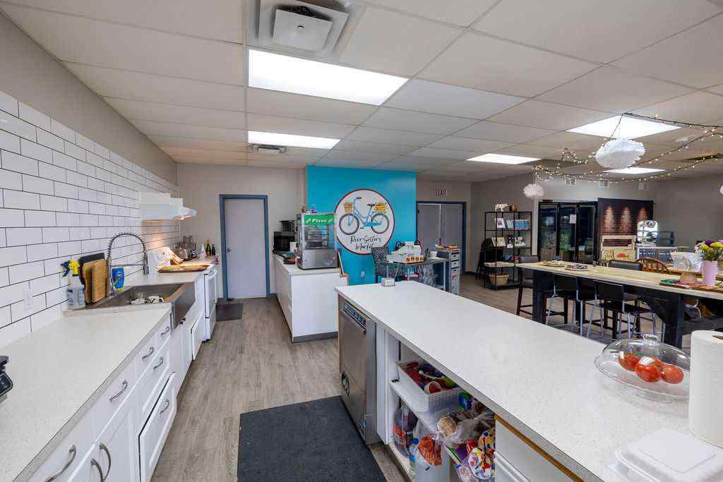 MLS® A2219581 - 32 2 Avenue S in Rosedale Drumheller, Commercial