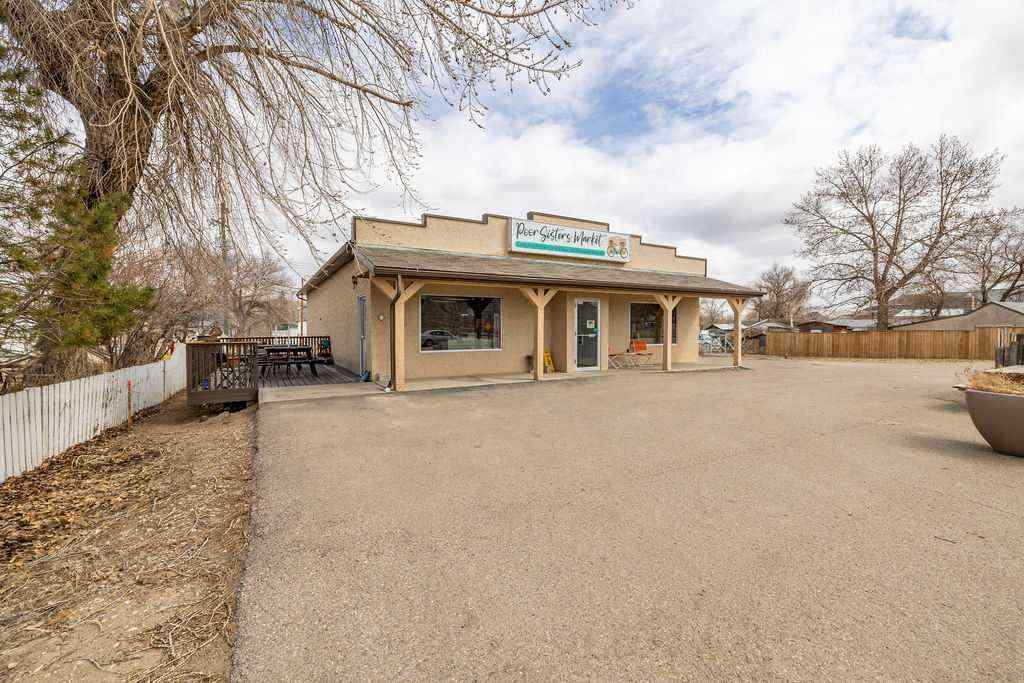 MLS® A2219581 - 32 2 Avenue S in Rosedale Drumheller, Commercial