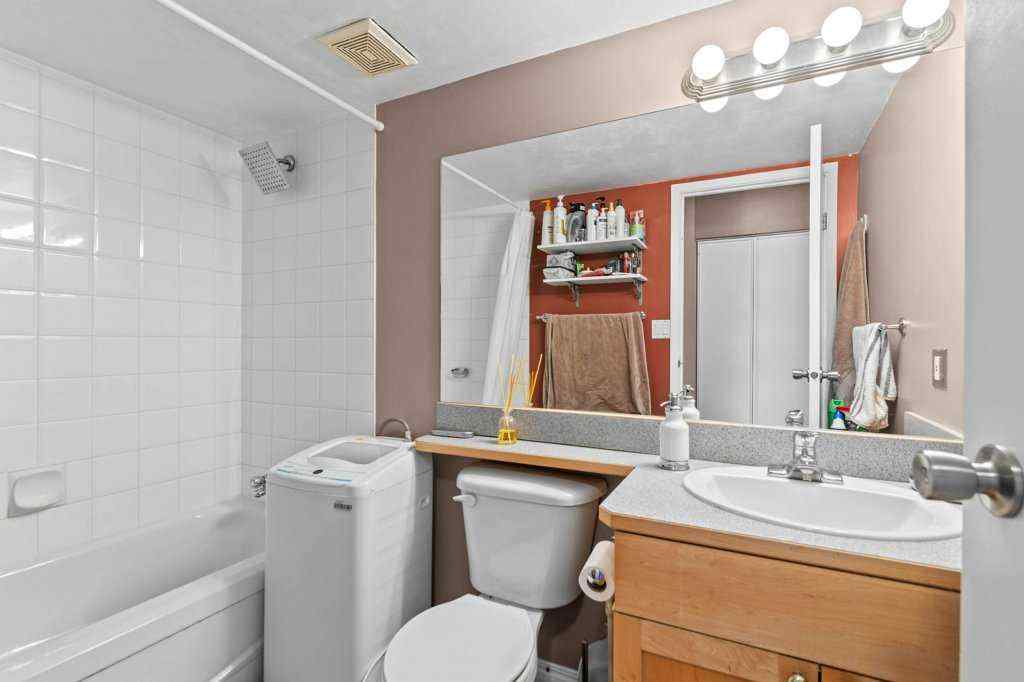 MLS® A2219592 - Unit #706 1334 12 Avenue SW in Beltline Calgary, Residential