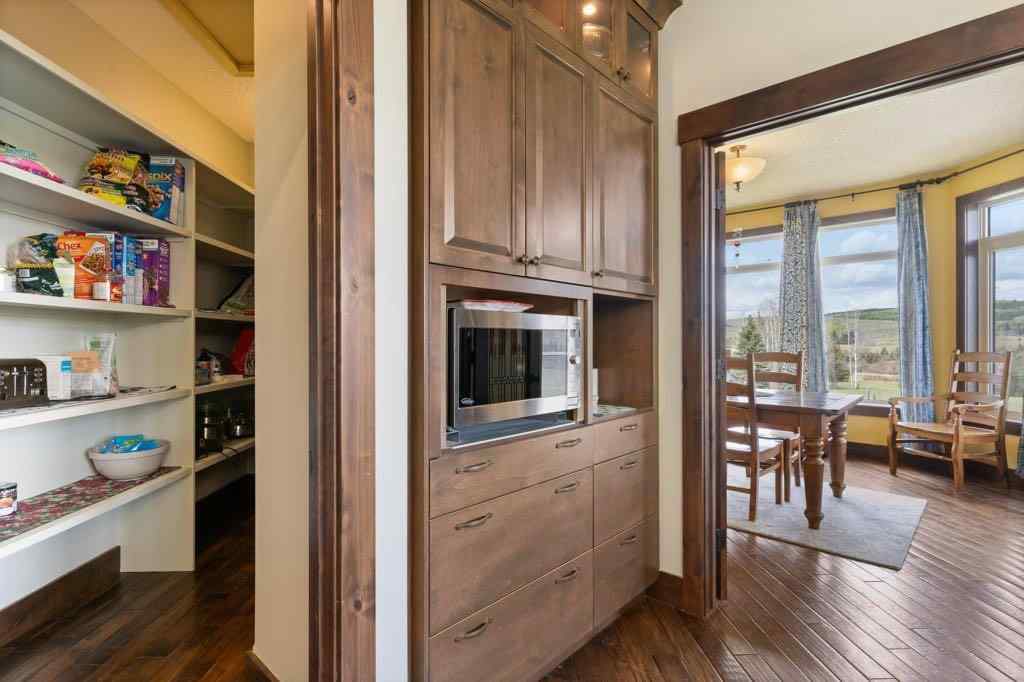MLS® A2219597 - 316042 160 Avenue W in Priddis Creek Estate Rural Foothills County, Residential