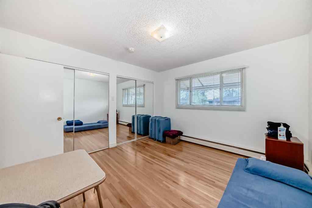 MLS® A2219609 - 708 75 Avenue SW in Kingsland Calgary, Commercial