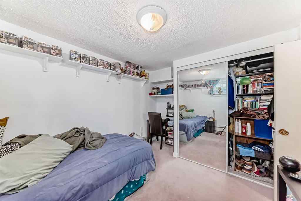 MLS® A2219609 - 708 75 Avenue SW in Kingsland Calgary, Commercial