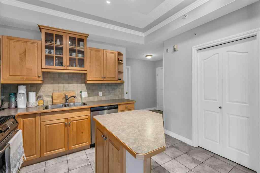 MLS® A2219652 - Unit #303 1315 12 Avenue SW in Beltline Calgary, Residential