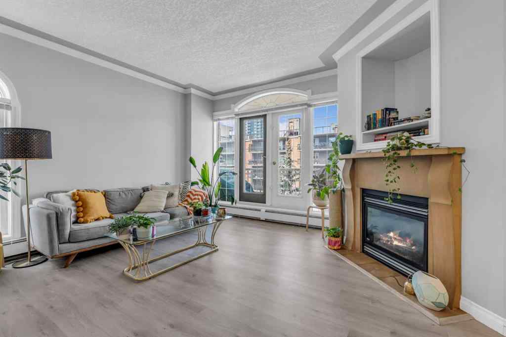 MLS® A2219652 - Unit #303 1315 12 Avenue SW in Beltline Calgary, Residential