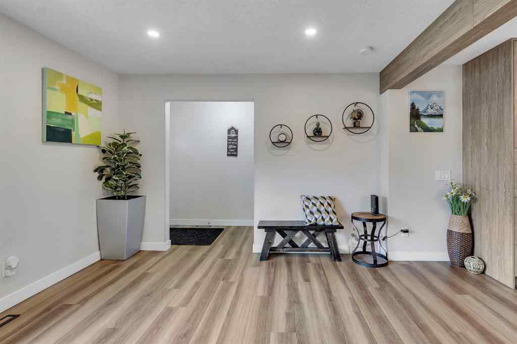 MLS® A2219660 - 8031 Huntwick Hill NE in Huntington Hills Calgary, Residential